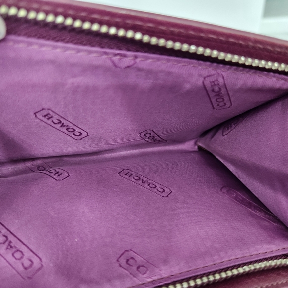 Coach purple trim wallet with coin pouch - Picture 9 of 13